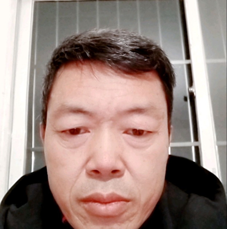 心静的第一张照片--昆明王婆说媒