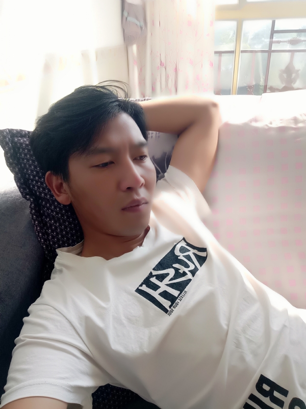 大通的第一张照片--昆明王婆说媒
