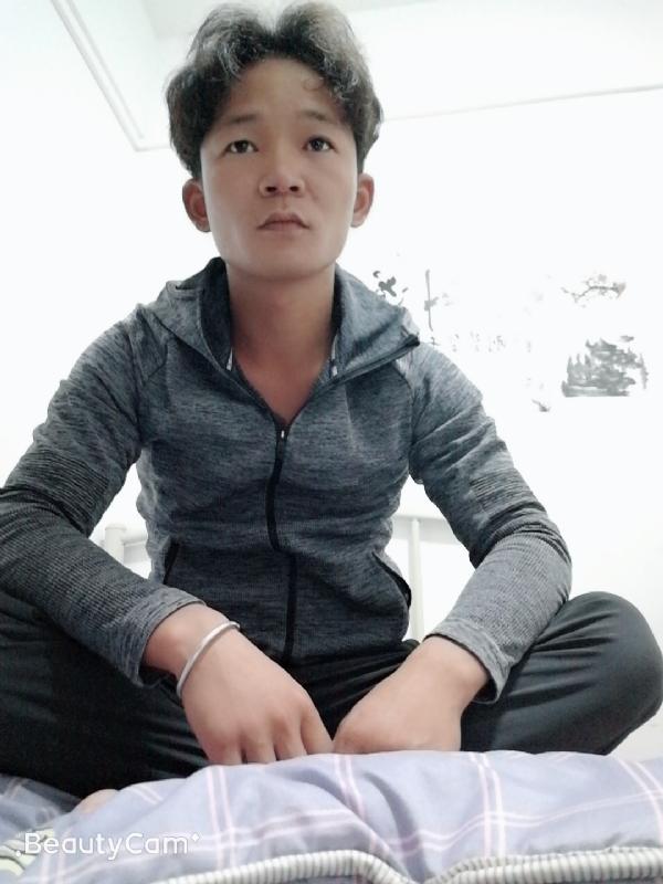 东浩学长的第一张照片--昆明王婆说媒