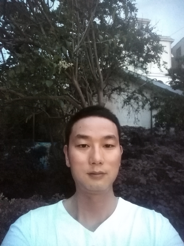 先苦后甜的第一张照片--昆明王婆说媒