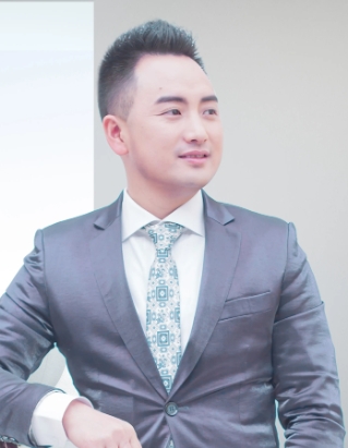 云南肖启龙的第一张照片--昆明王婆说媒